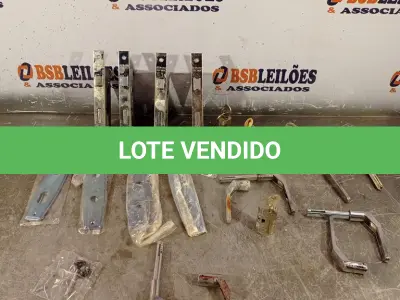 LOTE 609 - 01 LOTE COM VÁRIAS FECHADURAS MARCAS E MODELOS DIVERSOS. (NO ESTADO) ATENÇÃO! FAZER A VISITAÇÃO ANTES DE ARREMATAR, NÃO SABEMOS SE FUNCIONA. LEILÃO NÃO TEM GARANTIA E NEM DEVOLUÇÃO, SUJEITO A POSSÍVEIS AVARIAS VISÍVEIS/OCULTAS E/OU AUSÊNCIA DE COMPONENTES.