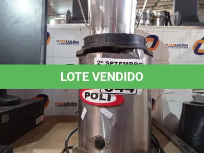 LOTE 344 - 01 BASE E 01 LIQUIDIFICADOR INDUSTRIAL. (NO ESTADO) ATENÇÃO! FAZER A VISITAÇÃO ANTES DE ARREMATAR, NÃO SABEMOS SE FUNCIONA. LEILÃO NÃO TEM GARANTIA E NEM DEVOLUÇÃO, SUJEITO A POSSÍVEIS AVARIAS VISÍVEIS/OCULTAS E/OU AUSÊNCIA DE COMPONENTES.