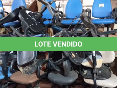 LOTE 537 - 01 LOTE COM VÁRIAS CADEIRAS DE ESCRITÓRIO MARCAS E MODELOS DIVERSOS. (NO ESTADO) ATENÇÃO! FAZER A VISITAÇÃO ANTES DE ARREMATAR, NÃO SABEMOS SE FUNCIONA. LEILÃO NÃO TEM GARANTIA E NEM DEVOLUÇÃO, SUJEITO A POSSÍVEIS AVARIAS VISÍVEIS/OCULTAS E/OU AUSÊNCIA DE COMPONENTES.