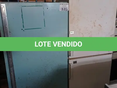 LOTE 535 - 02 GELADEIRAS MARCAS E MODELOS DIVERSOS PARA RETIRADA DE PEÇAS. (NO ESTADO) ATENÇÃO! FAZER A VISITAÇÃO ANTES DE ARREMATAR, NÃO SABEMOS SE FUNCIONA. LEILÃO NÃO TEM GARANTIA E NEM DEVOLUÇÃO, SUJEITO A POSSÍVEIS AVARIAS VISÍVEIS/OCULTAS E/OU AUSÊNCIA DE COMPONENTES.