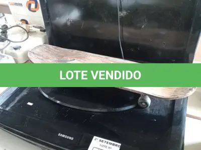 LOTE 461 - 01 SKATE E 02 TVS MARCAS E MODELOS DIVERSOS PARA RETIRADA DE PEÇAS. (NO ESTADO) ATENÇÃO! FAZER A VISITAÇÃO ANTES DE ARREMATAR, NÃO SABEMOS SE FUNCIONA. LEILÃO NÃO TEM GARANTIA E NEM DEVOLUÇÃO, SUJEITO A POSSÍVEIS AVARIAS VISÍVEIS/OCULTAS E/OU AUSÊNCIA DE COMPONENTES.