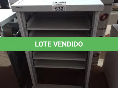 LOTE 532 - 01 CARRINHO PARA TRANSPORTE DE BANDEJAS. (NO ESTADO) ATENÇÃO! FAZER A VISITAÇÃO ANTES DE ARREMATAR, NÃO SABEMOS SE FUNCIONA. LEILÃO NÃO TEM GARANTIA E NEM DEVOLUÇÃO, SUJEITO A POSSÍVEIS AVARIAS VISÍVEIS/OCULTAS E/OU AUSÊNCIA DE COMPONENTES.