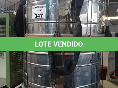 LOTE 347 - 02 INSTRUMENTOS MUSICAIS. (NO ESTADO) ATENÇÃO! FAZER A VISITAÇÃO ANTES DE ARREMATAR, NÃO SABEMOS SE FUNCIONA. LEILÃO NÃO TEM GARANTIA E NEM DEVOLUÇÃO, SUJEITO A POSSÍVEIS AVARIAS VISÍVEIS/OCULTAS E/OU AUSÊNCIA DE COMPONENTES.