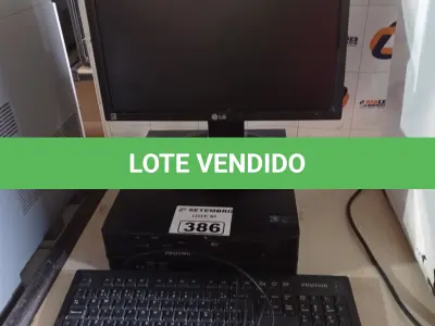 LOTE 386 - 01 CPU, 01 MONITOR E 01 TECLADO. (NO ESTADO) ATENÇÃO! FAZER A VISITAÇÃO ANTES DE ARREMATAR, NÃO SABEMOS SE FUNCIONA. LEILÃO NÃO TEM GARANTIA E NEM DEVOLUÇÃO, SUJEITO A POSSÍVEIS AVARIAS VISÍVEIS/OCULTAS E/OU AUSÊNCIA DE COMPONENTES.