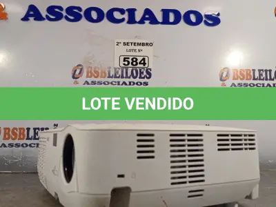 LOTE 584 - 01 PROJETOR MULTIMIDIA MARCA NEC. (NO ESTADO) ATENÇÃO! FAZER A VISITAÇÃO ANTES DE ARREMATAR, NÃO SABEMOS SE FUNCIONA. LEILÃO NÃO TEM GARANTIA E NEM DEVOLUÇÃO, SUJEITO A POSSÍVEIS AVARIAS VISÍVEIS/OCULTAS E/OU AUSÊNCIA DE COMPONENTES.