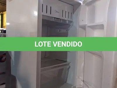 LOTE 387 - 01 FRIGOBAR MARCA MIDEA 220V. (NO ESTADO) ATENÇÃO! FAZER A VISITAÇÃO ANTES DE ARREMATAR, NÃO SABEMOS SE FUNCIONA. LEILÃO NÃO TEM GARANTIA E NEM DEVOLUÇÃO, SUJEITO A POSSÍVEIS AVARIAS VISÍVEIS/OCULTAS E/OU AUSÊNCIA DE COMPONENTES.