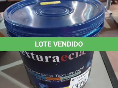 LOTE 378 - 01 BALDE DE REVESTIMENTO TEXTURIZADO INTERIORES/EXTERIORES NA COR BRANCO BASE. (NO ESTADO) ATENÇÃO! FAZER A VISITAÇÃO ANTES DE ARREMATAR, NÃO SABEMOS SE FUNCIONA. LEILÃO NÃO TEM GARANTIA E NEM DEVOLUÇÃO, SUJEITO A POSSÍVEIS AVARIAS VISÍVEIS/OCULTAS E/OU AUSÊNCIA DE COMPONENTES.