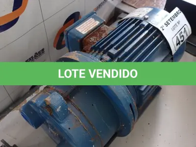 LOTE 451 - 01 BOMBA D’AGUA. (NO ESTADO) ATENÇÃO! FAZER A VISITAÇÃO ANTES DE ARREMATAR, NÃO SABEMOS SE FUNCIONA. LEILÃO NÃO TEM GARANTIA E NEM DEVOLUÇÃO, SUJEITO A POSSÍVEIS AVARIAS VISÍVEIS/OCULTAS E/OU AUSÊNCIA DE COMPONENTES.