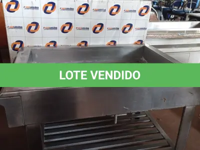 LOTE 555 - 01 BANHO MARIA EM AÇO INOX. (NO ESTADO) ATENÇÃO! FAZER A VISITAÇÃO ANTES DE ARREMATAR, NÃO SABEMOS SE FUNCIONA. LEILÃO NÃO TEM GARANTIA E NEM DEVOLUÇÃO, SUJEITO A POSSÍVEIS AVARIAS VISÍVEIS/OCULTAS E/OU AUSÊNCIA DE COMPONENTES.