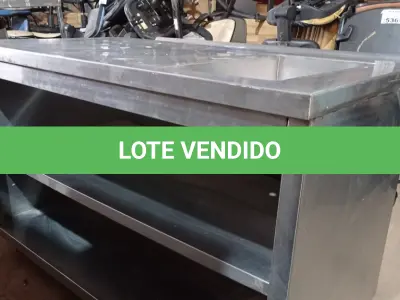 LOTE 534 - 01 BALCÃO EM INOX COM 01 CUBA. (NO ESTADO) ATENÇÃO! FAZER A VISITAÇÃO ANTES DE ARREMATAR, NÃO SABEMOS SE FUNCIONA. LEILÃO NÃO TEM GARANTIA E NEM DEVOLUÇÃO, SUJEITO A POSSÍVEIS AVARIAS VISÍVEIS/OCULTAS E/OU AUSÊNCIA DE COMPONENTES.