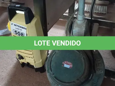 LOTE 508 - 01 ENCERADEIRA INDUSTRIAL E 01 SUCATA DE LAVADORA DE ALTA PRESSÃO. (NO ESTADO) ATENÇÃO! FAZER A VISITAÇÃO ANTES DE ARREMATAR, NÃO SABEMOS SE FUNCIONA. LEILÃO NÃO TEM GARANTIA E NEM DEVOLUÇÃO, SUJEITO A POSSÍVEIS AVARIAS VISÍVEIS/OCULTAS E/OU AUSÊNCIA DE COMPONENTES.