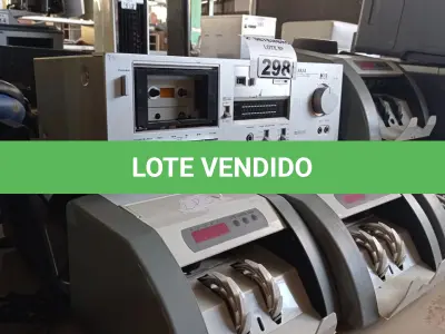 LOTE 298 - 07 CONTADORAS DE CÉDULAS E 01 STÉREO CASSETE DECK MARCA AKAI. (NO ESTADO) ATENÇÃO! FAZER A VISITAÇÃO ANTES DE ARREMATAR, NÃO SABEMOS SE FUNCIONA. LEILÃO NÃO TEM GARANTIA E NEM DEVOLUÇÃO, SUJEITO A POSSÍVEIS AVARIAS VISÍVEIS/OCULTAS E/OU AUSÊNCIA DE COMPONENTES.