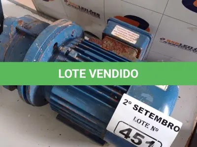 LOTE 451 - 01 BOMBA D’AGUA. (NO ESTADO) ATENÇÃO! FAZER A VISITAÇÃO ANTES DE ARREMATAR, NÃO SABEMOS SE FUNCIONA. LEILÃO NÃO TEM GARANTIA E NEM DEVOLUÇÃO, SUJEITO A POSSÍVEIS AVARIAS VISÍVEIS/OCULTAS E/OU AUSÊNCIA DE COMPONENTES.