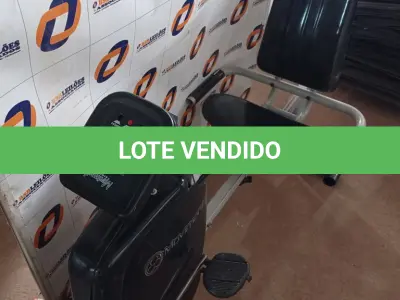 LOTE 525 - 01 BICICLETA ERGOMÉTRICA. (NO ESTADO) ATENÇÃO! FAZER A VISITAÇÃO ANTES DE ARREMATAR, NÃO SABEMOS SE FUNCIONA. LEILÃO NÃO TEM GARANTIA E NEM DEVOLUÇÃO, SUJEITO A POSSÍVEIS AVARIAS VISÍVEIS/OCULTAS E/OU AUSÊNCIA DE COMPONENTES.