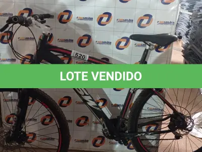 LOTE 520 - 01 BICICLETA ARO 29. (NO ESTADO) ATENÇÃO! FAZER A VISITAÇÃO ANTES DE ARREMATAR, NÃO SABEMOS SE FUNCIONA. LEILÃO NÃO TEM GARANTIA E NEM DEVOLUÇÃO, SUJEITO A POSSÍVEIS AVARIAS VISÍVEIS/OCULTAS E/OU AUSÊNCIA DE COMPONENTES.