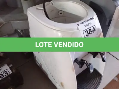LOTE 384 - 01 FATIADOR DE EMBUTIDOS E 01 BEBEDOURO PARA GARRAFÃO. (NO ESTADO) ATENÇÃO! FAZER A VISITAÇÃO ANTES DE ARREMATAR, NÃO SABEMOS SE FUNCIONA. LEILÃO NÃO TEM GARANTIA E NEM DEVOLUÇÃO, SUJEITO A POSSÍVEIS AVARIAS VISÍVEIS/OCULTAS E/OU AUSÊNCIA DE COMPONENTES.