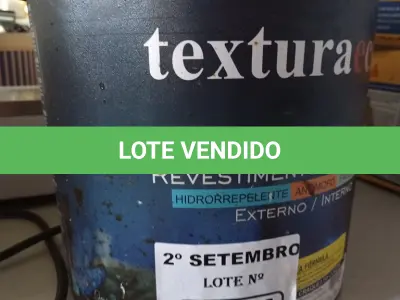 LOTE 374 - 01 BALDE DE REVESTIMENTO TEXTURIZADO INTERIORES/EXTERIORES NA COR BRANCO BASE. (NO ESTADO) ATENÇÃO! FAZER A VISITAÇÃO ANTES DE ARREMATAR, NÃO SABEMOS SE FUNCIONA. LEILÃO NÃO TEM GARANTIA E NEM DEVOLUÇÃO, SUJEITO A POSSÍVEIS AVARIAS VISÍVEIS/OCULTAS E/OU AUSÊNCIA DE COMPONENTES.