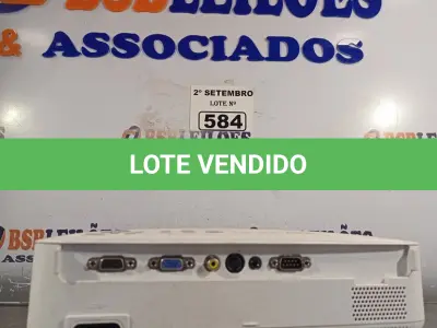 LOTE 584 - 01 PROJETOR MULTIMIDIA MARCA NEC. (NO ESTADO) ATENÇÃO! FAZER A VISITAÇÃO ANTES DE ARREMATAR, NÃO SABEMOS SE FUNCIONA. LEILÃO NÃO TEM GARANTIA E NEM DEVOLUÇÃO, SUJEITO A POSSÍVEIS AVARIAS VISÍVEIS/OCULTAS E/OU AUSÊNCIA DE COMPONENTES.