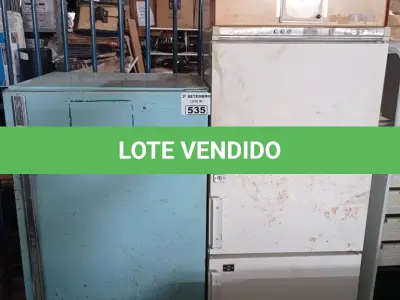 LOTE 535 - 02 GELADEIRAS MARCAS E MODELOS DIVERSOS PARA RETIRADA DE PEÇAS. (NO ESTADO) ATENÇÃO! FAZER A VISITAÇÃO ANTES DE ARREMATAR, NÃO SABEMOS SE FUNCIONA. LEILÃO NÃO TEM GARANTIA E NEM DEVOLUÇÃO, SUJEITO A POSSÍVEIS AVARIAS VISÍVEIS/OCULTAS E/OU AUSÊNCIA DE COMPONENTES.