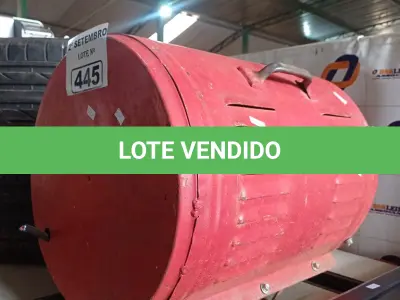 LOTE 445 - 01 MÁQUINA DE SOLDA. (NO ESTADO) ATENÇÃO! FAZER A VISITAÇÃO ANTES DE ARREMATAR, NÃO SABEMOS SE FUNCIONA. LEILÃO NÃO TEM GARANTIA E NEM DEVOLUÇÃO, SUJEITO A POSSÍVEIS AVARIAS VISÍVEIS/OCULTAS E/OU AUSÊNCIA DE COMPONENTES.