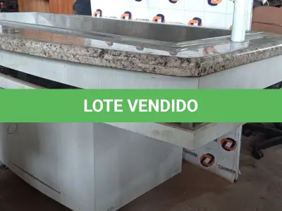 LOTE 546 - 01 ILHA QUENTE COM TAMPO DE MÁRMORE. (NO ESTADO) ATENÇÃO! FAZER A VISITAÇÃO ANTES DE ARREMATAR, NÃO SABEMOS SE FUNCIONA. LEILÃO NÃO TEM GARANTIA E NEM DEVOLUÇÃO, SUJEITO A POSSÍVEIS AVARIAS VISÍVEIS/OCULTAS E/OU AUSÊNCIA DE COMPONENTES.