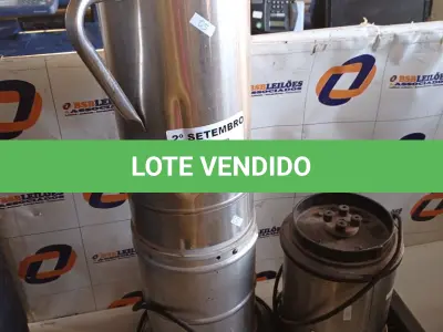 LOTE 318 - 01 BASE E 01 LIQUIDIFICADOR INDUSTRIAL. (NO ESTADO) ATENÇÃO! FAZER A VISITAÇÃO ANTES DE ARREMATAR, NÃO SABEMOS SE FUNCIONA. LEILÃO NÃO TEM GARANTIA E NEM DEVOLUÇÃO, SUJEITO A POSSÍVEIS AVARIAS VISÍVEIS/OCULTAS E/OU AUSÊNCIA DE COMPONENTES.