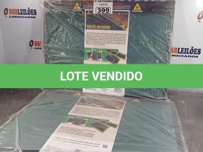 LOTE 399 - 02 TAPETES ANTI VÍRUS. (NO ESTADO) ATENÇÃO! FAZER A VISITAÇÃO ANTES DE ARREMATAR, NÃO SABEMOS SE FUNCIONA. LEILÃO NÃO TEM GARANTIA E NEM DEVOLUÇÃO, SUJEITO A POSSÍVEIS AVARIAS VISÍVEIS/OCULTAS E/OU AUSÊNCIA DE COMPONENTES.