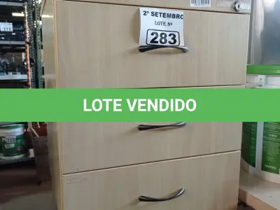 LOTE 283 - 02 GAVETEIROS EM MADEIRA COM 03 GAVETAS. (NO ESTADO) ATENÇÃO! FAZER A VISITAÇÃO ANTES DE ARREMATAR, NÃO SABEMOS SE FUNCIONA. LEILÃO NÃO TEM GARANTIA E NEM DEVOLUÇÃO, SUJEITO A POSSÍVEIS AVARIAS VISÍVEIS/OCULTAS E/OU AUSÊNCIA DE COMPONENTES.