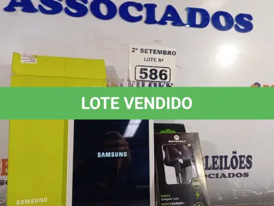 LOTE 586 - 01 SAMSUNG GALAXY TAB-E E 01 CARREGADOR MOTOROLA. (NO ESTADO) ATENÇÃO! FAZER A VISITAÇÃO ANTES DE ARREMATAR, NÃO SABEMOS SE FUNCIONA. LEILÃO NÃO TEM GARANTIA E NEM DEVOLUÇÃO, SUJEITO A POSSÍVEIS AVARIAS VISÍVEIS/OCULTAS E/OU AUSÊNCIA DE COMPONENTES.