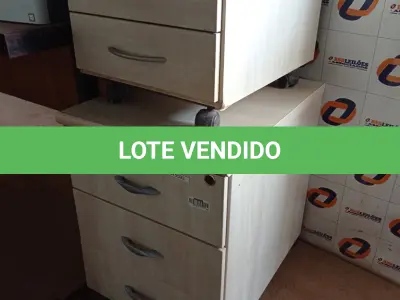 LOTE 455 - 02 GAVETEIROS SENDO 01 COM 04 GAVETAS. (NO ESTADO) ATENÇÃO! FAZER A VISITAÇÃO ANTES DE ARREMATAR, NÃO SABEMOS SE FUNCIONA. LEILÃO NÃO TEM GARANTIA E NEM DEVOLUÇÃO, SUJEITO A POSSÍVEIS AVARIAS VISÍVEIS/OCULTAS E/OU AUSÊNCIA DE COMPONENTES.