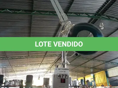 LOTE 477 - 01 LUMINÁRIA COM PEDESTAL E RODINHAS. (NO ESTADO) ATENÇÃO! FAZER A VISITAÇÃO ANTES DE ARREMATAR, NÃO SABEMOS SE FUNCIONA. LEILÃO NÃO TEM GARANTIA E NEM DEVOLUÇÃO, SUJEITO A POSSÍVEIS AVARIAS VISÍVEIS/OCULTAS E/OU AUSÊNCIA DE COMPONENTES.