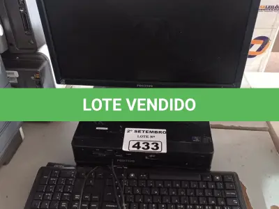 LOTE 433 - 01 CPU, 01 MONITOR E 02 TECLADOS. (NO ESTADO) ATENÇÃO! FAZER A VISITAÇÃO ANTES DE ARREMATAR, NÃO SABEMOS SE FUNCIONA. LEILÃO NÃO TEM GARANTIA E NEM DEVOLUÇÃO, SUJEITO A POSSÍVEIS AVARIAS VISÍVEIS/OCULTAS E/OU AUSÊNCIA DE COMPONENTES.