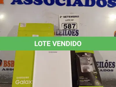 LOTE 587 - 01 SAMSUNG GALAXY TAB-E E 01 CARREGADOR MOTOROLA. (NO ESTADO) ATENÇÃO! FAZER A VISITAÇÃO ANTES DE ARREMATAR, NÃO SABEMOS SE FUNCIONA. LEILÃO NÃO TEM GARANTIA E NEM DEVOLUÇÃO, SUJEITO A POSSÍVEIS AVARIAS VISÍVEIS/OCULTAS E/OU AUSÊNCIA DE COMPONENTES.