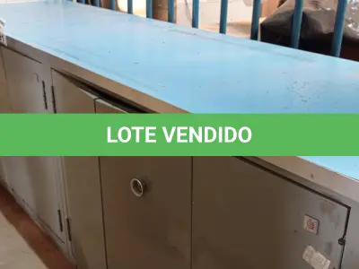 LOTE 491 - 01 ARMÁRIO BAIXO EM AÇO COM 04 PORTAS. (NO ESTADO) ATENÇÃO! FAZER A VISITAÇÃO ANTES DE ARREMATAR, NÃO SABEMOS SE FUNCIONA. LEILÃO NÃO TEM GARANTIA E NEM DEVOLUÇÃO, SUJEITO A POSSÍVEIS AVARIAS VISÍVEIS/OCULTAS E/OU AUSÊNCIA DE COMPONENTES.