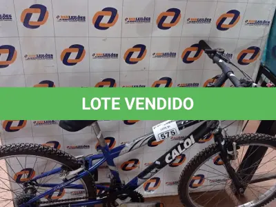 LOTE 575 - 01 BICICLETA ARO 24. (NO ESTADO) ATENÇÃO! FAZER A VISITAÇÃO ANTES DE ARREMATAR, NÃO SABEMOS SE FUNCIONA. LEILÃO NÃO TEM GARANTIA E NEM DEVOLUÇÃO, SUJEITO A POSSÍVEIS AVARIAS VISÍVEIS/OCULTAS E/OU AUSÊNCIA DE COMPONENTES.