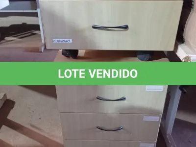 LOTE 332 - 02 GAVETEIROS EM MADEIRA COM 03 GAVETAS. (NO ESTADO) ATENÇÃO! FAZER A VISITAÇÃO ANTES DE ARREMATAR, NÃO SABEMOS SE FUNCIONA. LEILÃO NÃO TEM GARANTIA E NEM DEVOLUÇÃO, SUJEITO A POSSÍVEIS AVARIAS VISÍVEIS/OCULTAS E/OU AUSÊNCIA DE COMPONENTES.