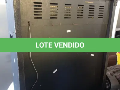 LOTE 308 - 01 CAIXA DE SOM AMPLIFICADA SEM OS ALTO-FALANTES. (NO ESTADO) ATENÇÃO! FAZER A VISITAÇÃO ANTES DE ARREMATAR, NÃO SABEMOS SE FUNCIONA. LEILÃO NÃO TEM GARANTIA E NEM DEVOLUÇÃO, SUJEITO A POSSÍVEIS AVARIAS VISÍVEIS/OCULTAS E/OU AUSÊNCIA DE COMPONENTES.
