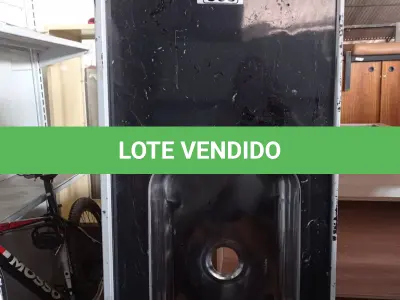 LOTE 566 - 01 PIA EM MÁRMORE SINTÉTICO COM 01 CUBA RASA MEDINDO 1,80M X 0,54CM. (NO ESTADO) ATENÇÃO! FAZER A VISITAÇÃO ANTES DE ARREMATAR, NÃO SABEMOS SE FUNCIONA. LEILÃO NÃO TEM GARANTIA E NEM DEVOLUÇÃO, SUJEITO A POSSÍVEIS AVARIAS VISÍVEIS/OCULTAS E/OU AUSÊNCIA DE COMPONENTES.