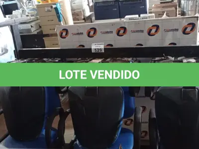 LOTE 529 - 02 LONGARINAS DE 03 LUGARES. (NO ESTADO) ATENÇÃO! FAZER A VISITAÇÃO ANTES DE ARREMATAR, NÃO SABEMOS SE FUNCIONA. LEILÃO NÃO TEM GARANTIA E NEM DEVOLUÇÃO, SUJEITO A POSSÍVEIS AVARIAS VISÍVEIS/OCULTAS E/OU AUSÊNCIA DE COMPONENTES.