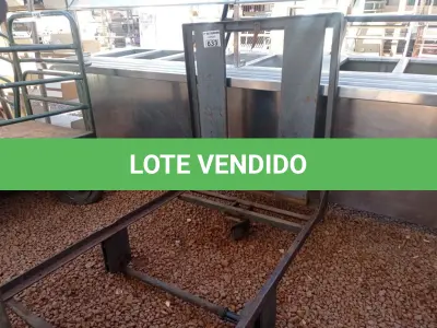 LOTE 633 - 01 CARRINHO PARA TRANSPORTE DE CARGAS COM AVARIAS. (NO ESTADO) ATENÇÃO! FAZER A VISITAÇÃO ANTES DE ARREMATAR, NÃO SABEMOS SE FUNCIONA. LEILÃO NÃO TEM GARANTIA E NEM DEVOLUÇÃO, SUJEITO A POSSÍVEIS AVARIAS VISÍVEIS/OCULTAS E/OU AUSÊNCIA DE COMPONENTES.