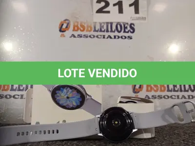 LOTE 211 - 01 - SMARTWATCH SAMSUNG GALAXY WATCH ACTIVE 44MM PRATA WIFI GPS (NO ESTADO, NÃO SABEMOS SE FUNCIONA. LEILÃO NÃO TEM GARANTIA E NEM DEVOLUÇÃO, SUJEITO A POSSÍVEIS AVARIAS VISÍVEIS/OCULTAS E/OU AUSÊNCIA DE COMPONENTES)
