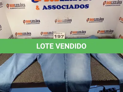 LOTE 197 - 06 – PEÇAS DE ROUPAS FEMININAS (NO ESTADO, NÃO SABEMOS SE FUNCIONA. LEILÃO NÃO TEM GARANTIA E NEM DEVOLUÇÃO, SUJEITO A POSSÍVEIS AVARIAS VISÍVEIS/OCULTAS E/OU AUSÊNCIA DE COMPONENTES)