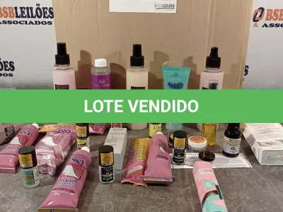 LOTE 042 - 24 – COSMÉTICOS DIVERSOS (NO ESTADO, NÃO SABEMOS SE FUNCIONA. LEILÃO NÃO TEM GARANTIA E NEM DEVOLUÇÃO, SUJEITO A POSSÍVEIS AVARIAS VISÍVEIS/OCULTAS E/OU AUSÊNCIA DE COMPONENTES)
