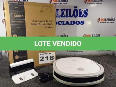 LOTE 218 - 01 - ASPIRADOR ROBÔ SMARTBRUSH 1200 MIDEA BRANCO BIVOLT (NO ESTADO, NÃO SABEMOS SE FUNCIONA. LEILÃO NÃO TEM GARANTIA E NEM DEVOLUÇÃO, SUJEITO A POSSÍVEIS AVARIAS VISÍVEIS/OCULTAS E/OU AUSÊNCIA DE COMPONENTES)