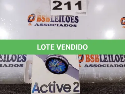 LOTE 211 - 01 - SMARTWATCH SAMSUNG GALAXY WATCH ACTIVE 44MM PRATA WIFI GPS (NO ESTADO, NÃO SABEMOS SE FUNCIONA. LEILÃO NÃO TEM GARANTIA E NEM DEVOLUÇÃO, SUJEITO A POSSÍVEIS AVARIAS VISÍVEIS/OCULTAS E/OU AUSÊNCIA DE COMPONENTES)