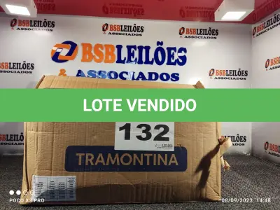 LOTE 132 - 01 - JOGO DE PANELA TRAMONTINA 15 PEÇAS (NO ESTADO, NÃO SABEMOS SE FUNCIONA. LEILÃO NÃO TEM GARANTIA E NEM DEVOLUÇÃO, SUJEITO A POSSÍVEIS AVARIAS VISÍVEIS/OCULTAS E/OU AUSÊNCIA DE COMPONENTES)