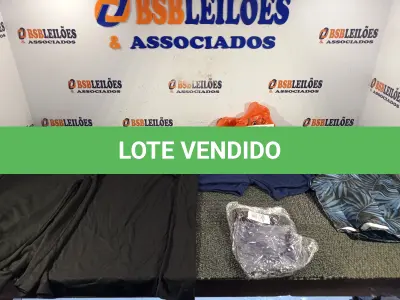LOTE 227 - 13 – PEÇAS DE ROUPAS MASCULINAS DIVERSAS (NO ESTADO, NÃO SABEMOS SE FUNCIONA. LEILÃO NÃO TEM GARANTIA E NEM DEVOLUÇÃO, SUJEITO A POSSÍVEIS AVARIAS VISÍVEIS/OCULTAS E/OU AUSÊNCIA DE COMPONENTES)