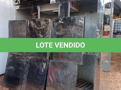 LOTE 616 - 01 GELADEIRA INDUSTRIAL EM INOX. (NO ESTADO) ATENÇÃO! FAZER A VISITAÇÃO ANTES DE ARREMATAR, NÃO SABEMOS SE FUNCIONA. LEILÃO NÃO TEM GARANTIA E NEM DEVOLUÇÃO, SUJEITO A POSSÍVEIS AVARIAS VISÍVEIS/OCULTAS E/OU AUSÊNCIA DE COMPONENTES.