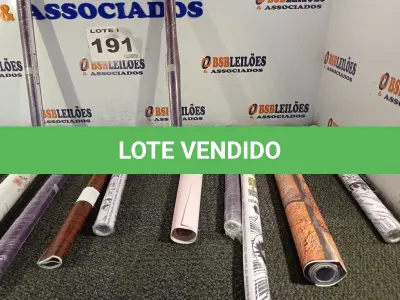 LOTE 191 - 13 – PAPEIS DE PAREDE DIVERSOS (NO ESTADO, NÃO SABEMOS SE FUNCIONA. LEILÃO NÃO TEM GARANTIA E NEM DEVOLUÇÃO, SUJEITO A POSSÍVEIS AVARIAS VISÍVEIS/OCULTAS E/OU AUSÊNCIA DE COMPONENTES)