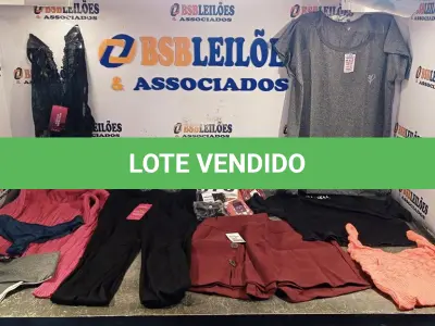 LOTE 070 - 14 – PEÇAS DE ROUPAS FEMININAS DIVERSAS (NO ESTADO, NÃO SABEMOS SE FUNCIONA. LEILÃO NÃO TEM GARANTIA E NEM DEVOLUÇÃO, SUJEITO A POSSÍVEIS AVARIAS VISÍVEIS/OCULTAS E/OU AUSÊNCIA DE COMPONENTES)